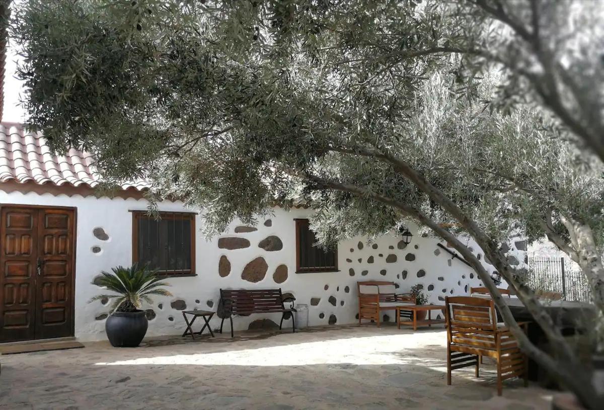 فيلا La Casa Vieja De La Montana Santa Lucia المظهر الخارجي الصورة
